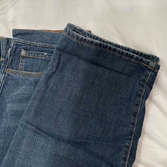 New in package Mens Eddie Bauer relaxed lined jeans. - Picture 8 of 10